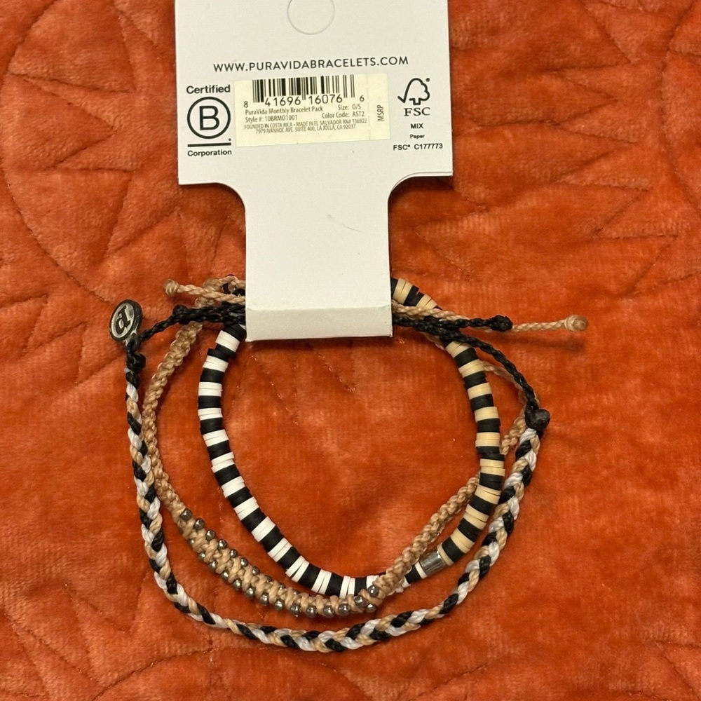 Pura Vida Black and Cream Bracelet Set